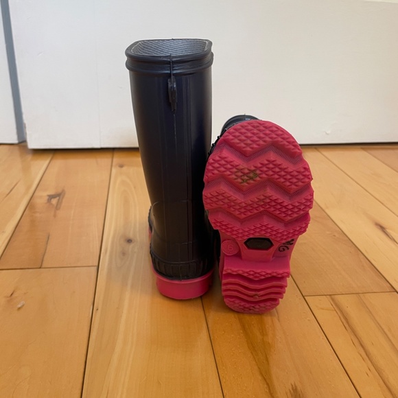 kamik Stomp Rain boot, size 6 T - Picture 3 of 3